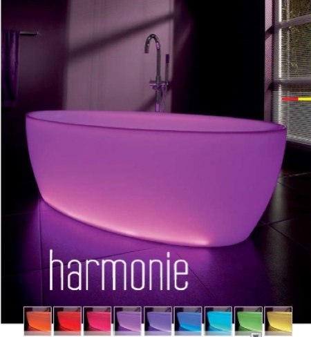 Baignoire avec éclairage en couleur DIP