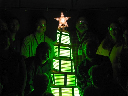 oled christmas tree - le sapin de noà«l lumineux du futur