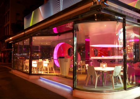 Restaurant Kurve par Karim Rashid