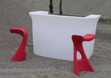 Tabouret design rouge Koncord