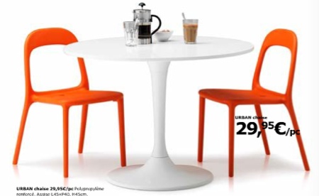 Chaise Orange Urban, Table blanche Docksta Ikea