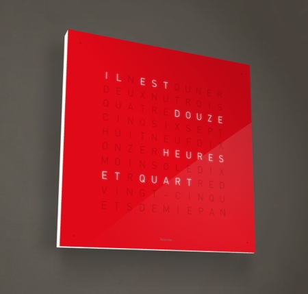 Qlocktwo, l'horloge qui affiche l'heure en toutes lettres Horloge cuisine originale