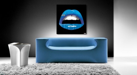 Tableau d'une bouche bleue