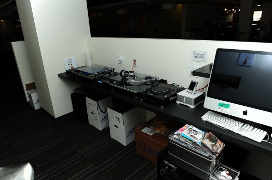 Bureaux Twitter - espace DJ