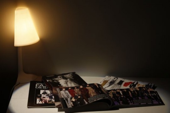 Lampe de table d'angle