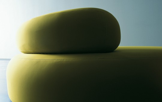 Gros plan sofa Bubble rock vert