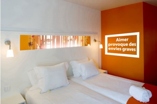 Sticker aimer provoque des envies graves