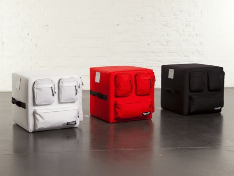 Pouf Eastpak blanc - Pouf Eastpak noir - Pouf Eastpak rouge