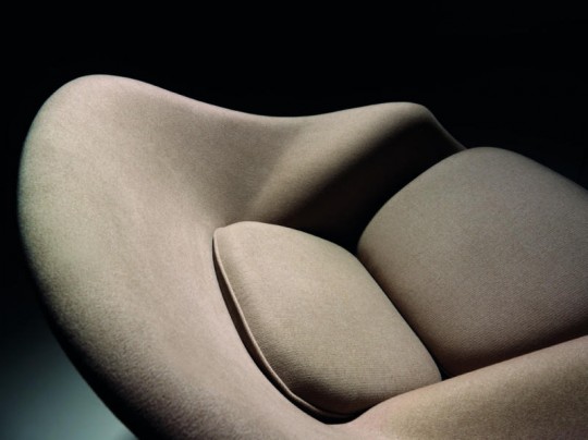 Womb chair limited edition