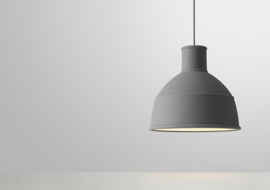 Suspension Muuto Unfold en caoutchouc