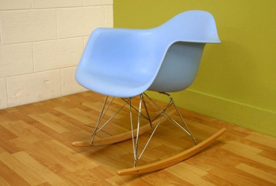 Rocking chair Eames bleu