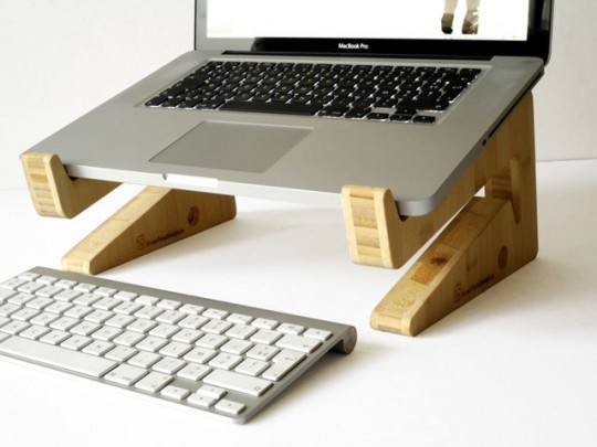 Support laptop en bambou design