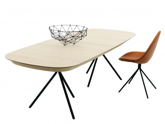 Table de salle à  manger BoConcept Ottawa + chaise collector