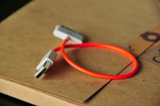 Câble iPhone très court La pieuvre à  lunettes