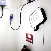 Snakkes : Applique LED design et tableau mémo