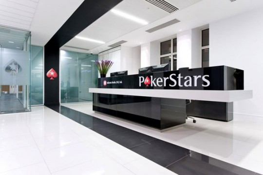 Hall d'entrée des bureaux de PokerStars (Londres)