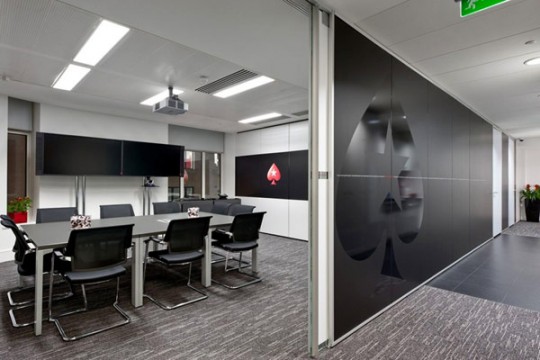 Les nouveaux bureaux de pokerStars relookés par Area Sq