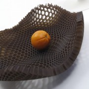Coupe à fruits nid d'abeille Black Honey - Arik Levy