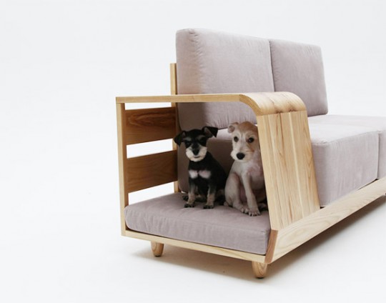 The dog house sofa, le canapé avec niche pour chien intégrée