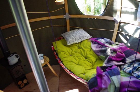 Hamac à l'intérieur de la tente Tree Tent