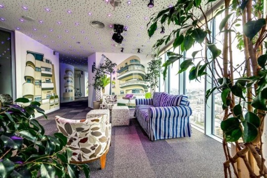 Les bureaux de Google à  Tel Aviv : Déco décalée avec des rayures