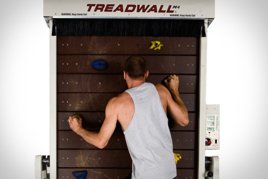 Mur d'escalade - tapis roulant Treadwall