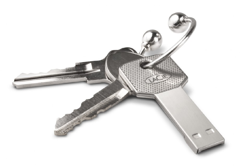 Une clé USB en forme de clé de maison