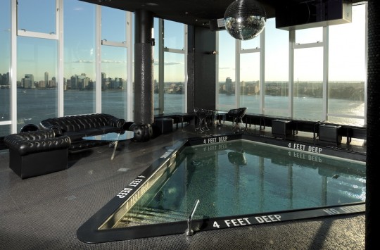 The Standard High Line New York - Piscine Jacuzzi triangulaire