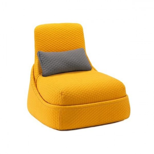 Fauteuil Convertible jaune Hosu by Patricia Urquiola