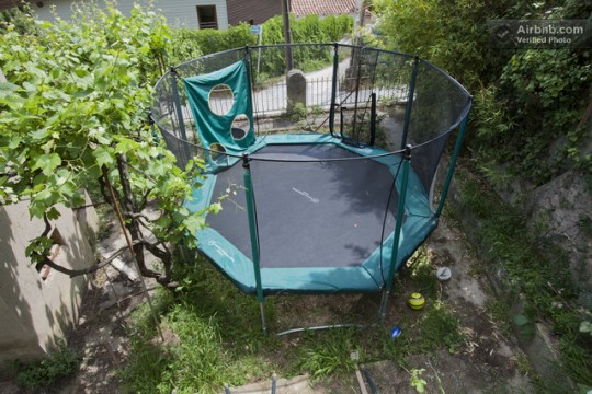 Maison du 19ème siècle - trampoline