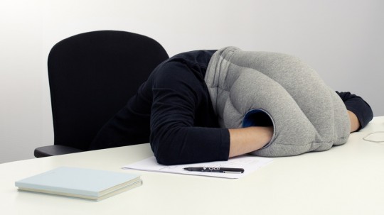 OSTRICH PILLOW Studio Banana Things