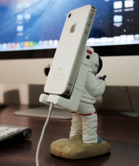 Support iPhone Astronaute