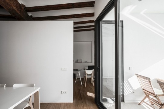 Appartement rénové El Carmen à Valence en Espagne - séparation sans porte