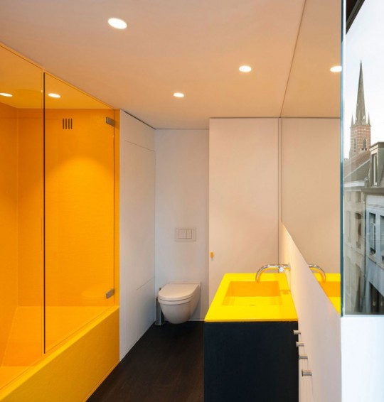 Maison de ville LKS - Salle de bain jaune