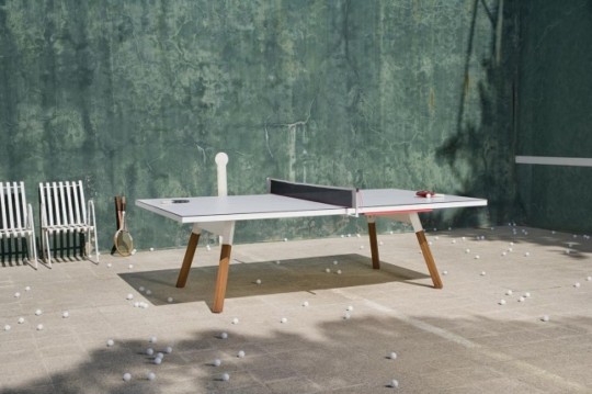 Table de Ping Pong design dans un intérieur
