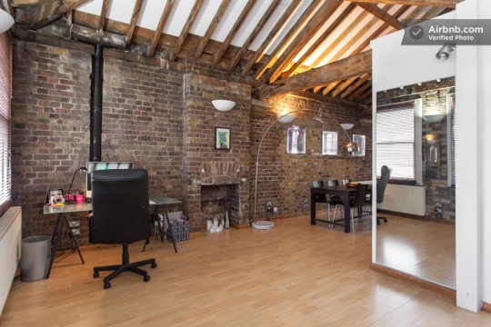 Appartement esprit loft - coin bureau avec cheminée