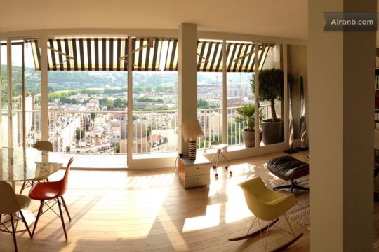 Grand appartement lumineux avec déco vintage et vue sur Paris