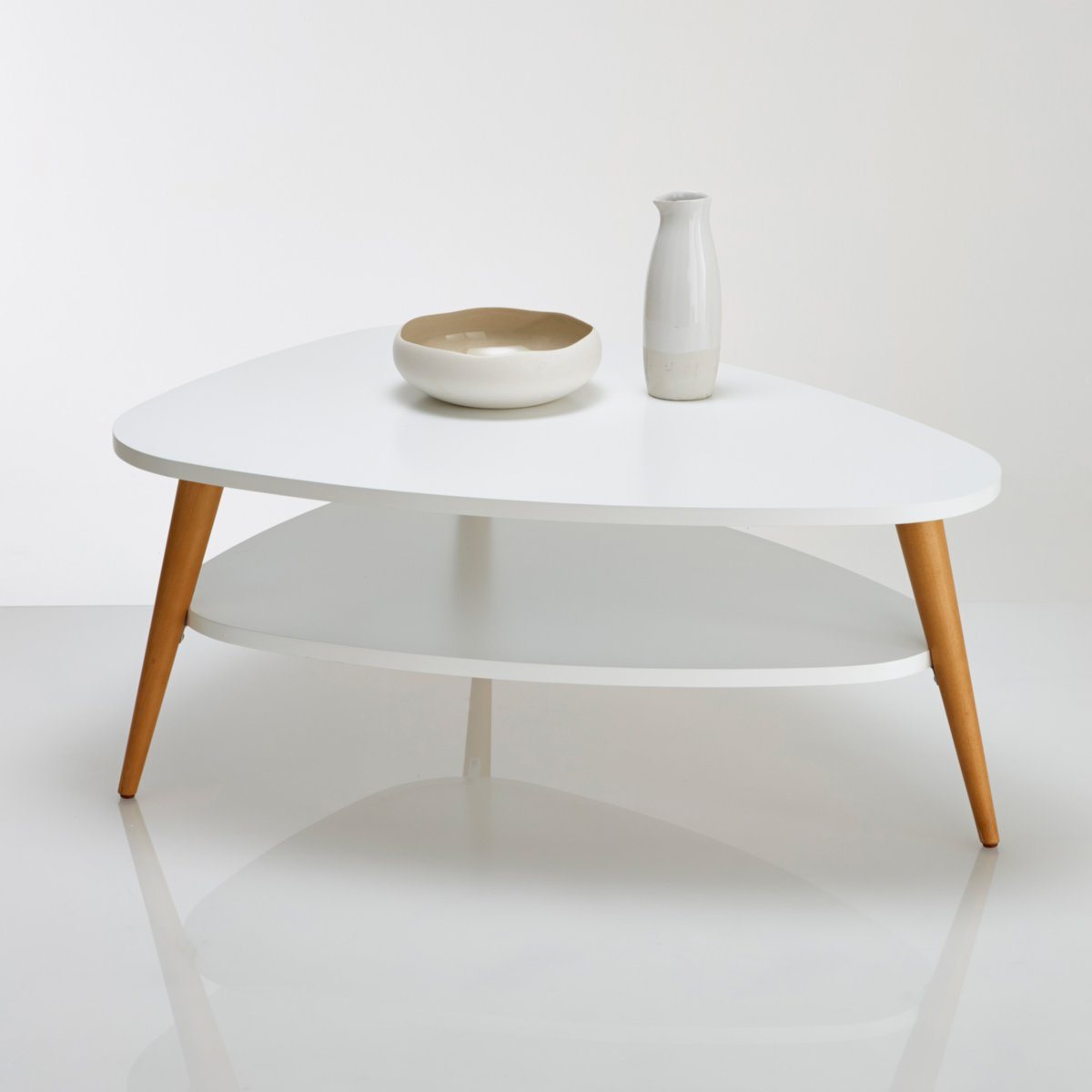 Table basse design, table basse moderne pour intérieur contemporain