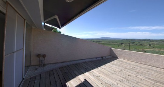Maison comtemporaine à Azille - terrasse avec vues