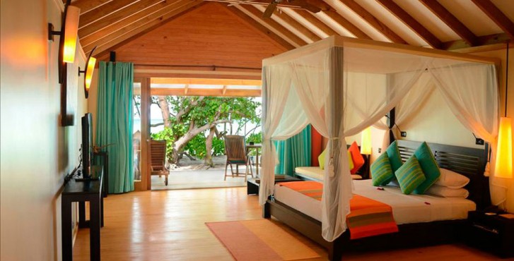 Maldives : Meedhoo Canareef Resort Maldives 4* Jacuzzi Villa