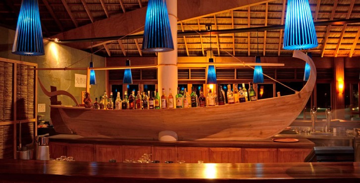 Maldives : Meedhoo Canareef Resort Maldives 4* bar