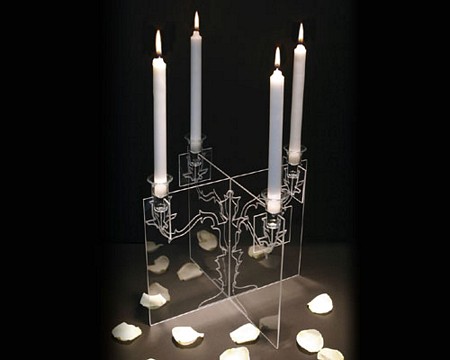 photo chandelier transparent acrylique Ghost candelabre par Jon Russel