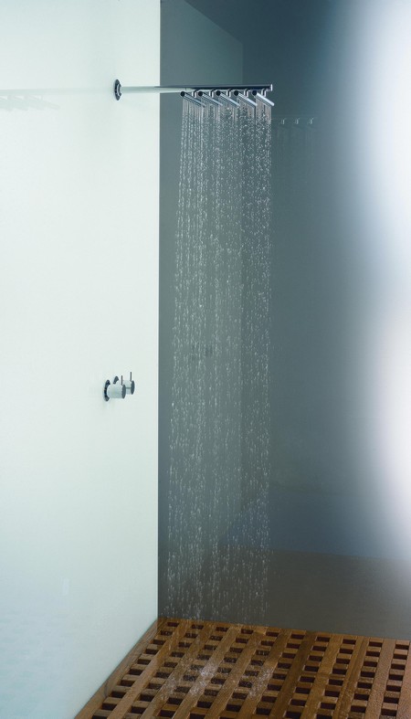 photo douche à  effet pluie Vola