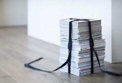 Book stool : Tabouret design ou blague de designer ? Book stool : Tabouret design ou blague de designer ?