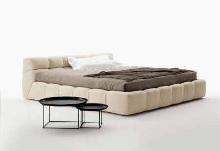 lit capitonné design Tufty bed, B&B Italia