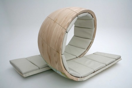 prototype du fauteuil Loopita en forme de boucle