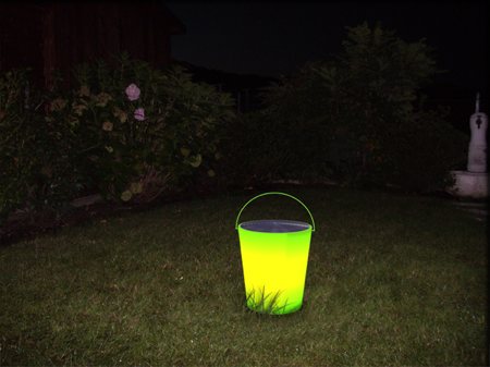 seau lumineux solaire Energy bucket - Stefano Merlo