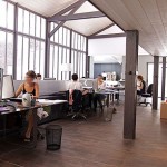 Agence architecte dans des bureaux modernes