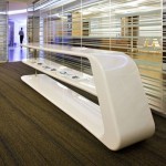 Console blanche design dans les bureaux IBM