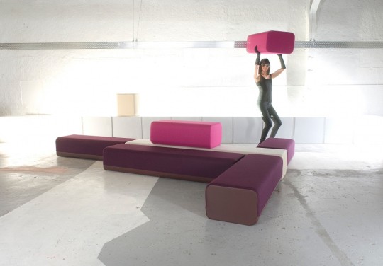 B flex, le sofa composé de modules en mousse